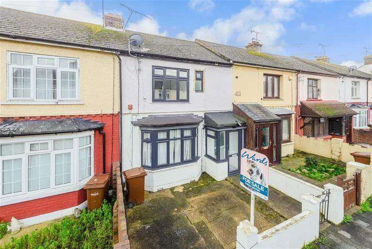 A 3 Bed House for rent in Gillingham