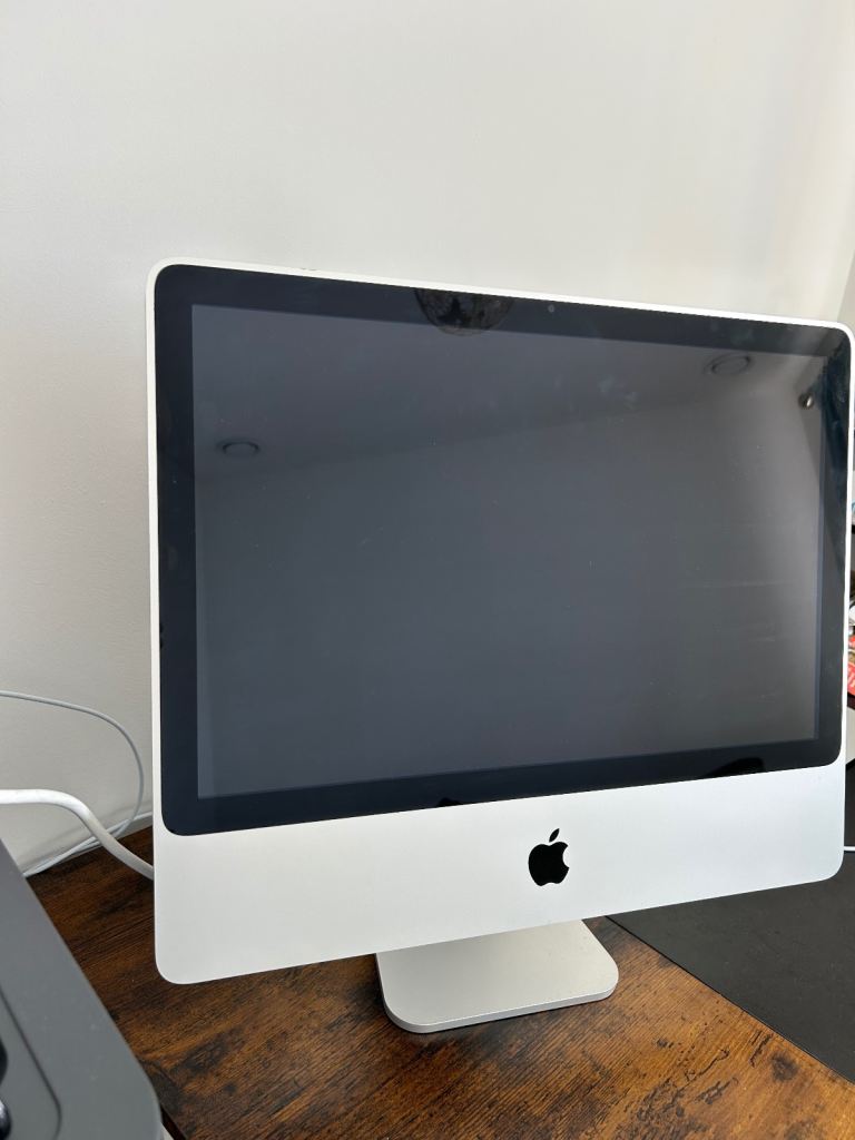 Apple iMac Desktop Computer 2008 20 inch/320GB 4gb RAM 2008 Fully working  VGC