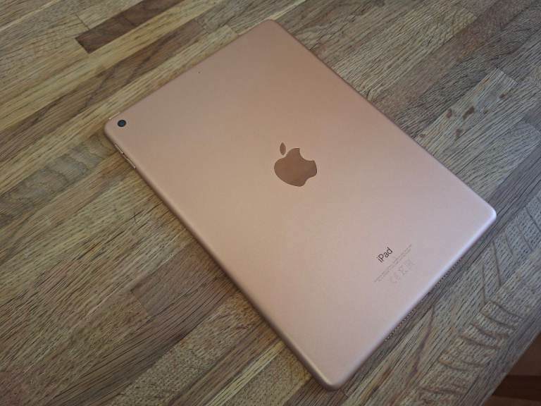 Apple IPAD 6TH Generation 128GB Excellent Condition Tablet