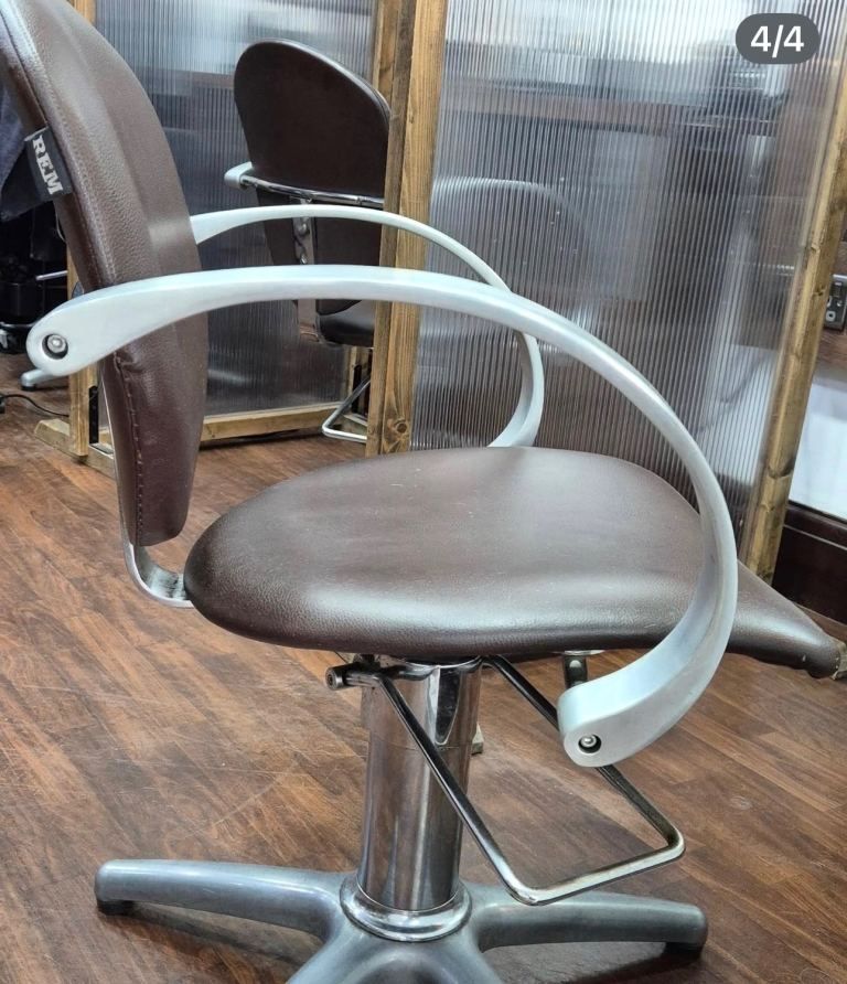 Rem hydraulic Salon chairs 