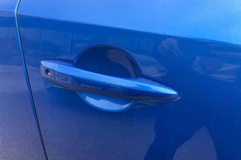 2025 Nissan Qashqai 1.3 DIG-T MH 158 N-CONNECTA 5DR XTRONIC Hatchback Petrol Automatic