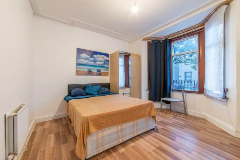 🌻Last Spacious Room Available in Forest Gate | Elizabeth Line Nearby