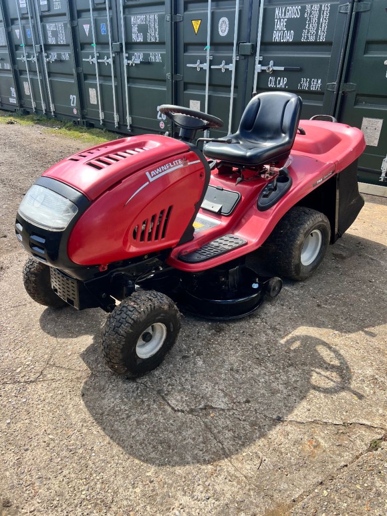 Lawnflite auto drive 705 ride on mower
