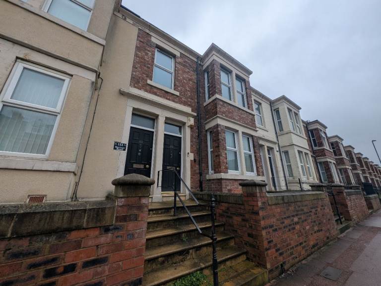 To Let – 5-Bedroom Maisonette,Gateshead/Bensham