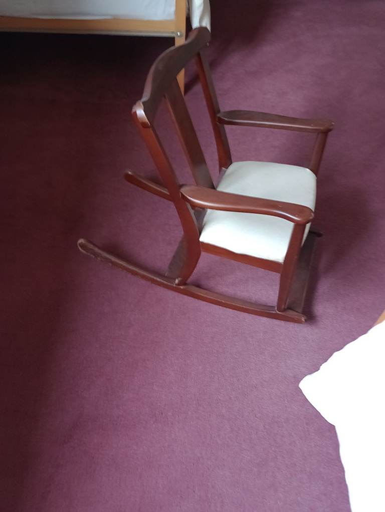 Child's rocking chair 