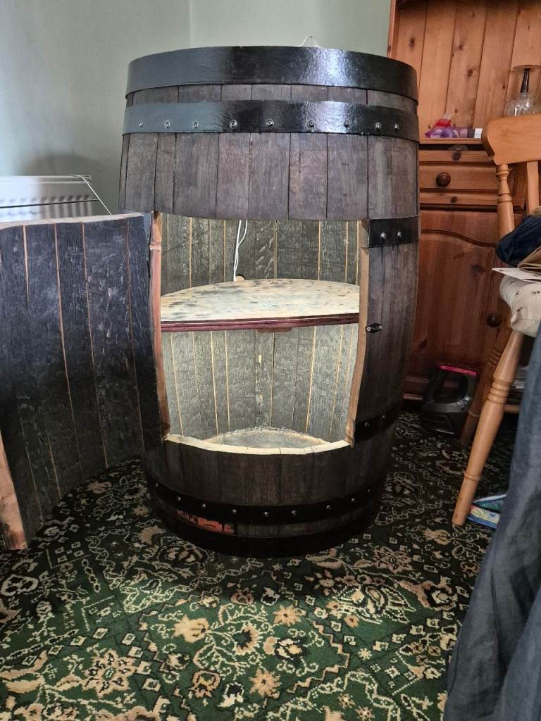 Whiskey barrel