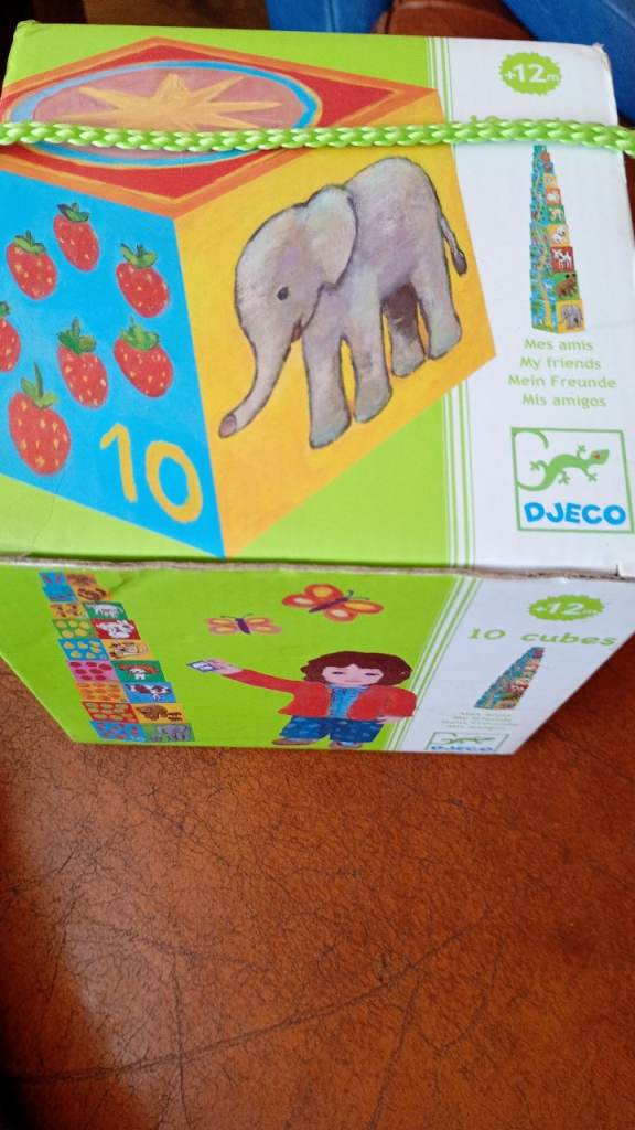 Djeco cube building blocks 