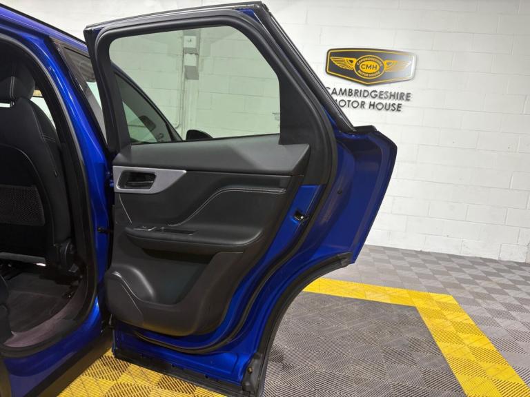 2017 Jaguar F-Pace 2.0 D180 R-Sport AWD Euro 6 (s/s) 5dr ESTATE Diesel Manual