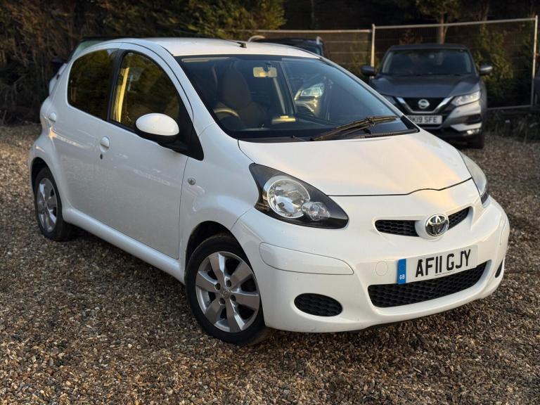 2011 Toyota AYGO 1.0 VVT-i Go 5dr HATCHBACK PETROL Manual