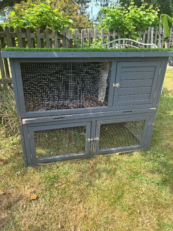 Pet cage hutch, rabbit guinea pig run