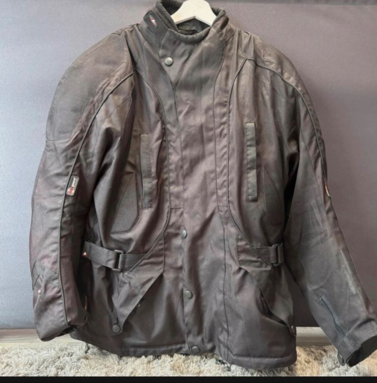 Motorcycle jacket used size large 
