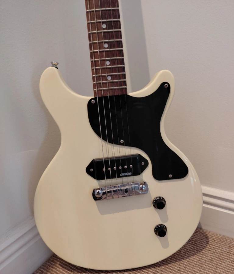 Vintage 130 guitar 