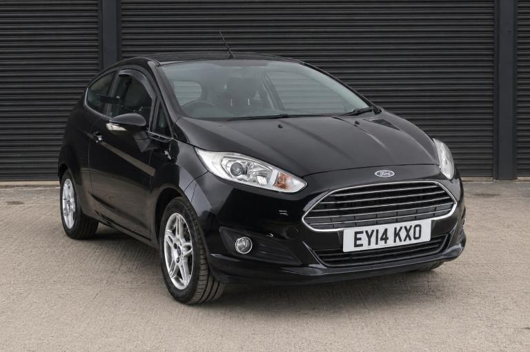 2014 Ford Fiesta 1.6 Zetec 3dr Powershift HATCHBACK Petrol Automatic