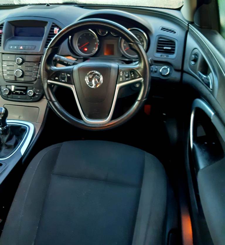 Vauxhall, INSIGNIA, Hatchback, 2012, Manual, 1956 (cc), 5 doors