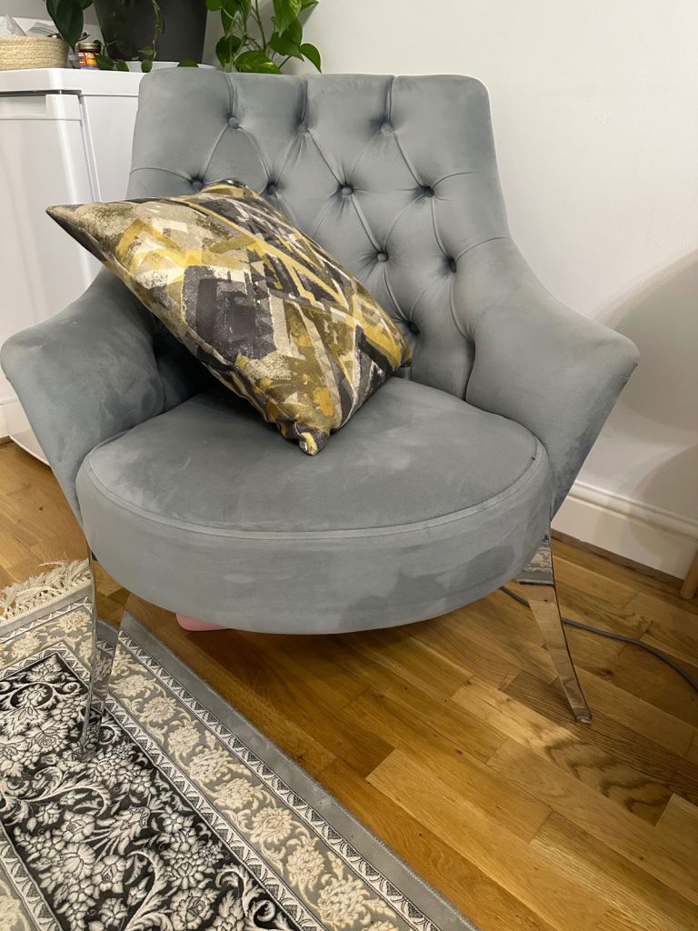 Modern armchair 