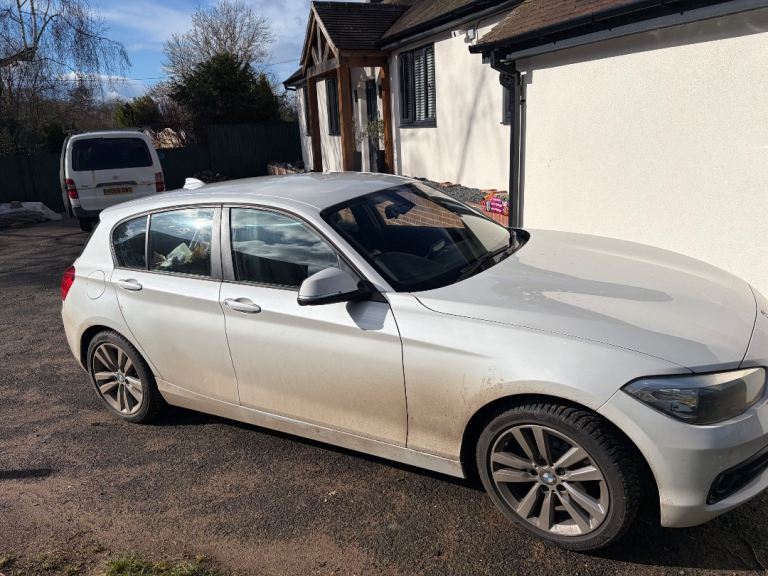 BMW 116D White with 5 doors