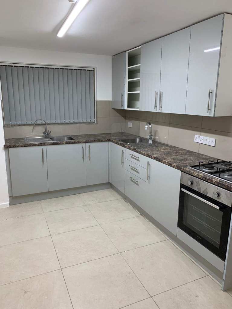 SINGLE ROOM Seven Sisters, N15 – Walking Distance from station