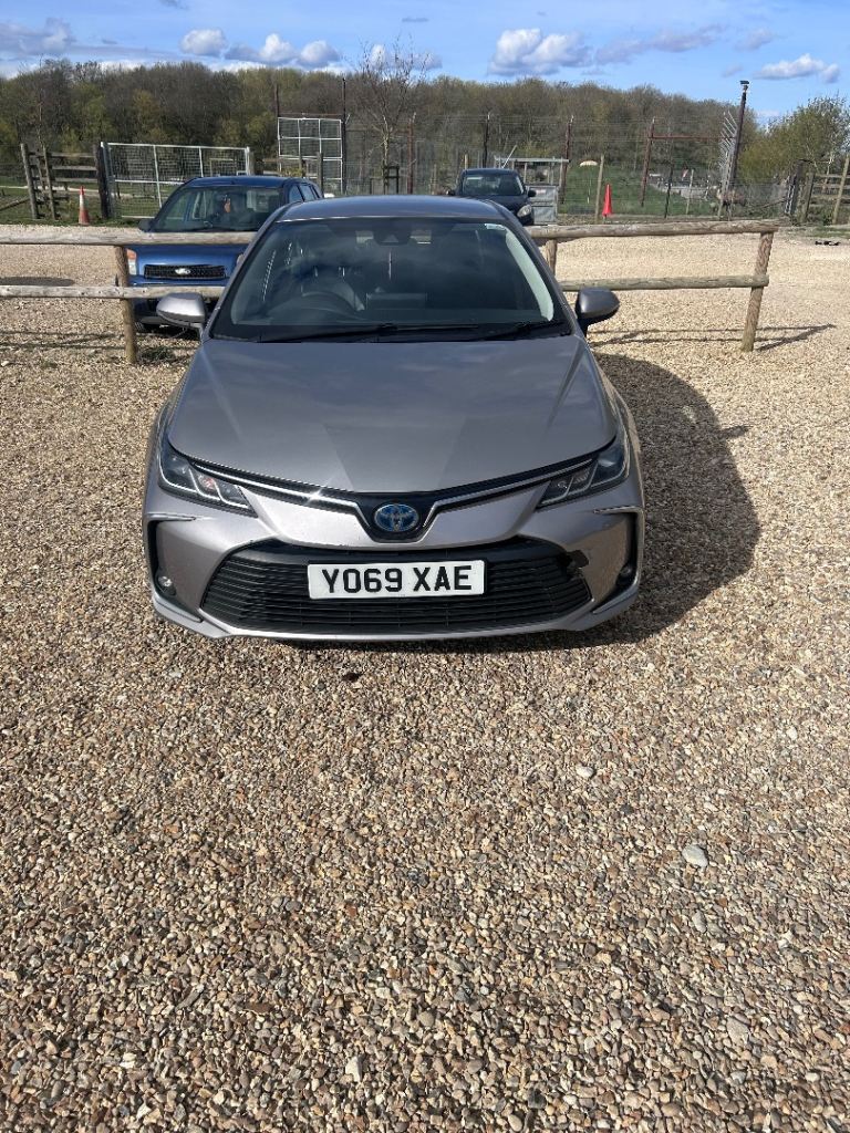 Toyota Corolla 1.8 VVT-h Icon Tech CVT Euro 6 (s/s) 4dr