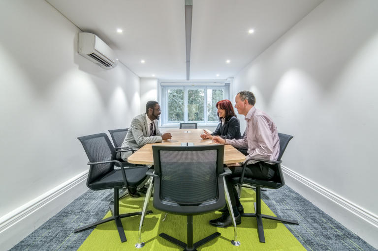 London - EC4A2AB \ Flexible Office Space for 4 Workstations