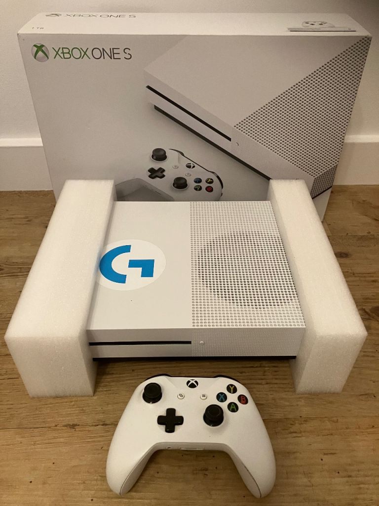 Xbox One S - 1TB 