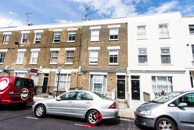  Double studio on a quiet street in Blythe Road, West Kensington, W14-Ref: 73
