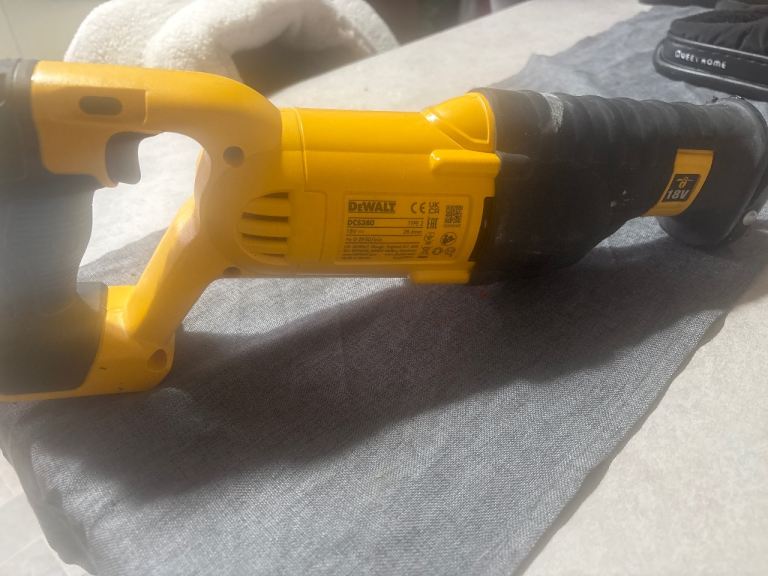Dewalt reciprocating saw (bare) 