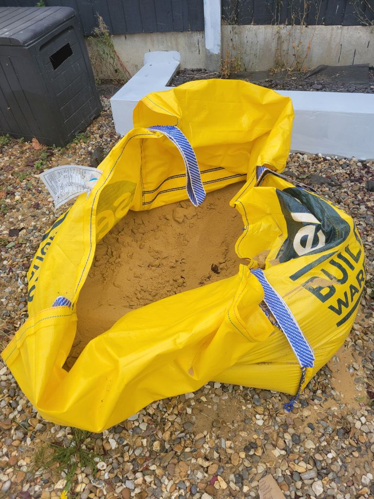 Plastering sand