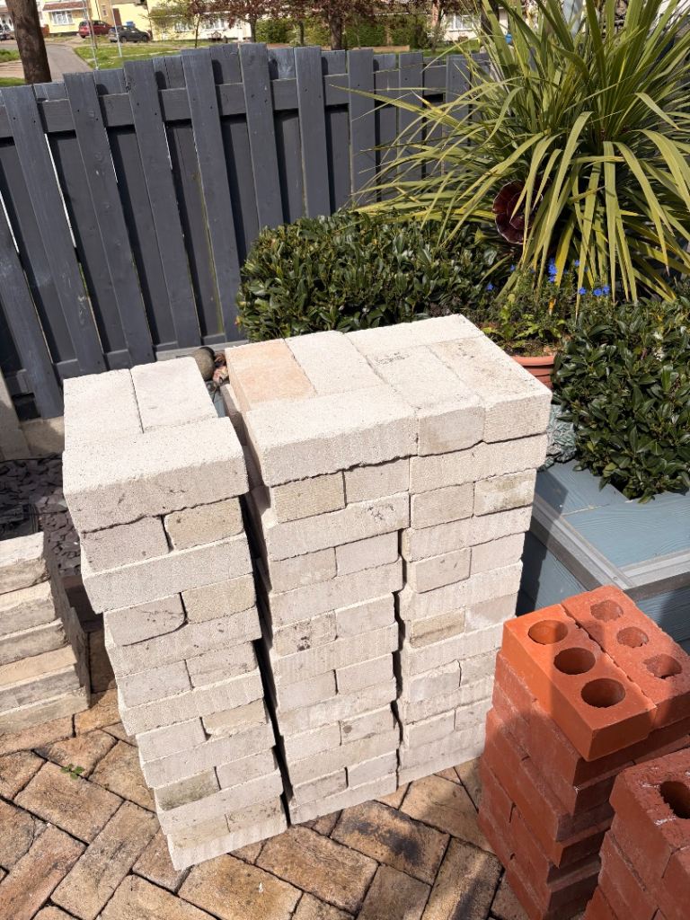 White coursing blocks