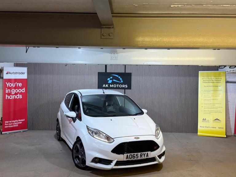 2015 Ford Fiesta 1.6 EcoBoost ST-2 3dr HATCHBACK PETROL Manual