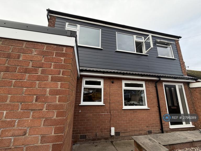 4 bedroom house in Tarnside Close, Stockport, SK2 (4 bed) (#2799289)