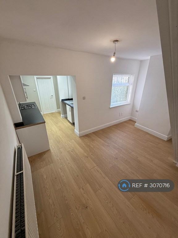 3 bedroom house in Duke St, Prescot, L34 (3 bed) (#3070716)
