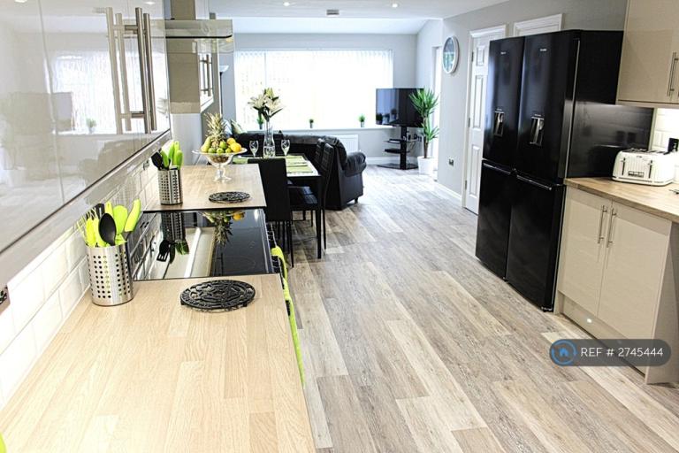 1 bedroom in Little Harlescott Lane, Shrewsbury, SY1 (#2745444)