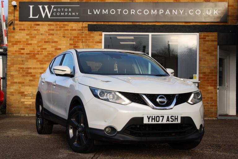 2015 Nissan Qashqai 1.5 dCi n-tec 2WD Euro 5 (s/s) 5dr HATCHBACK Diesel Manual