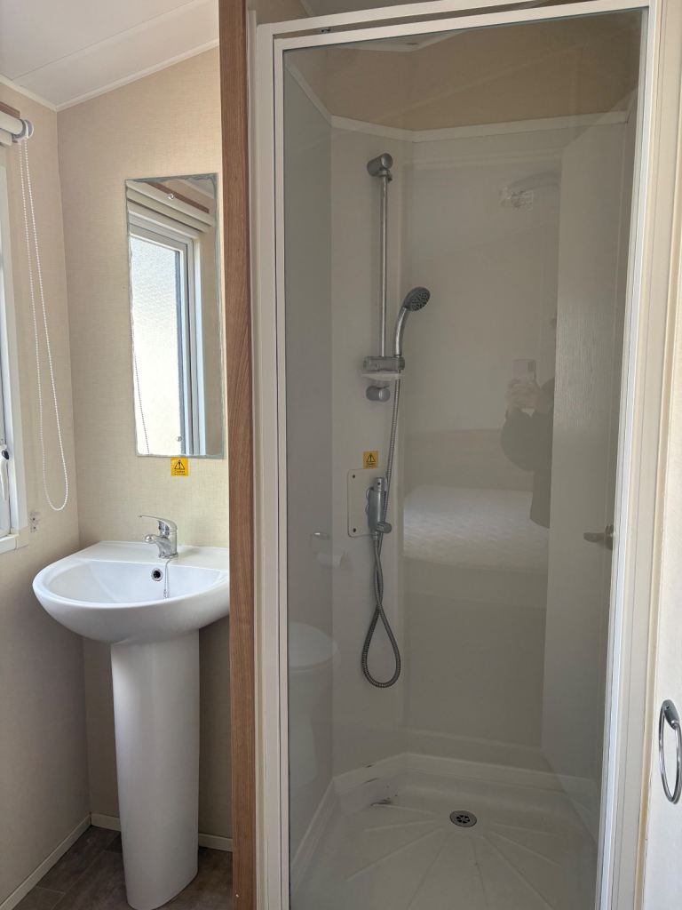 Stunning 3 bed caravan for sale at Ashcroft holiday park! 