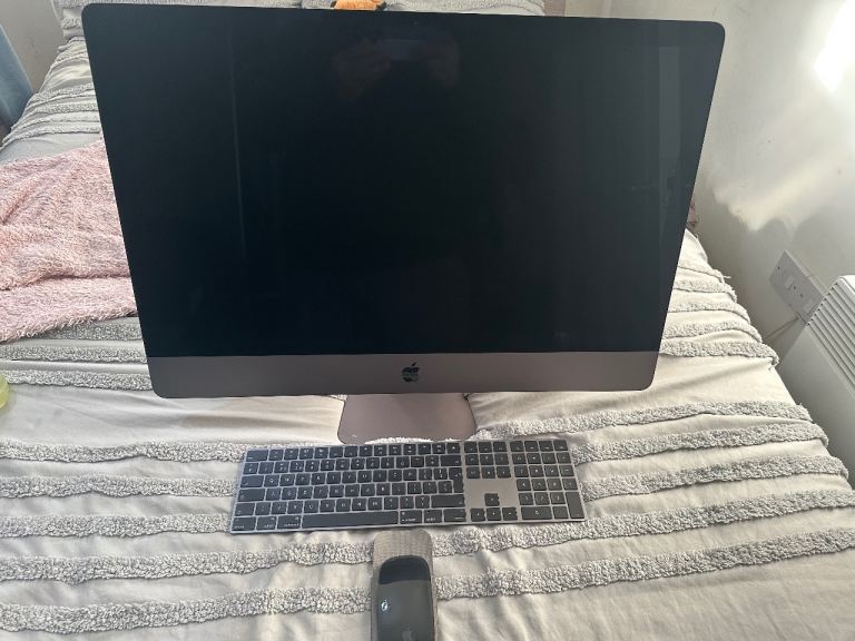 Apple iMac PRO, 2.3GHz 18-Core Intel Xeon 