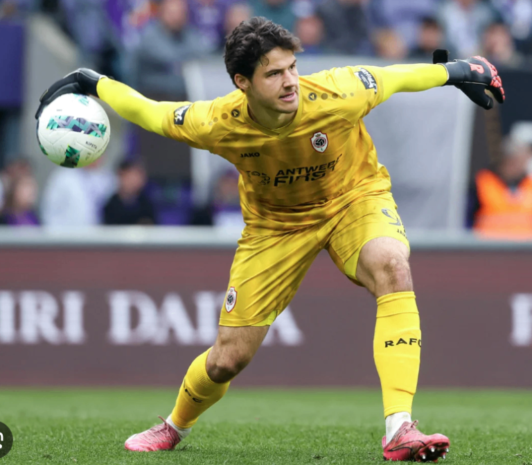 GOALKEEPER NEEDED FOR SOUTH WEST LONDON 11 ASIDE TEAM
