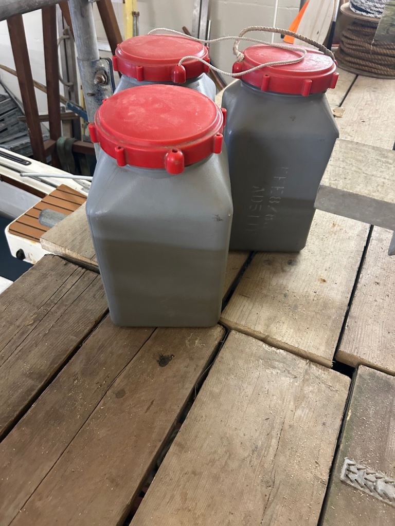 Flare dry storage tubs 