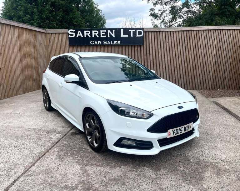 2015 Ford Focus 2.0 TDCi ST-3 Euro 6 (s/s) 5dr HATCHBACK Diesel Manual
