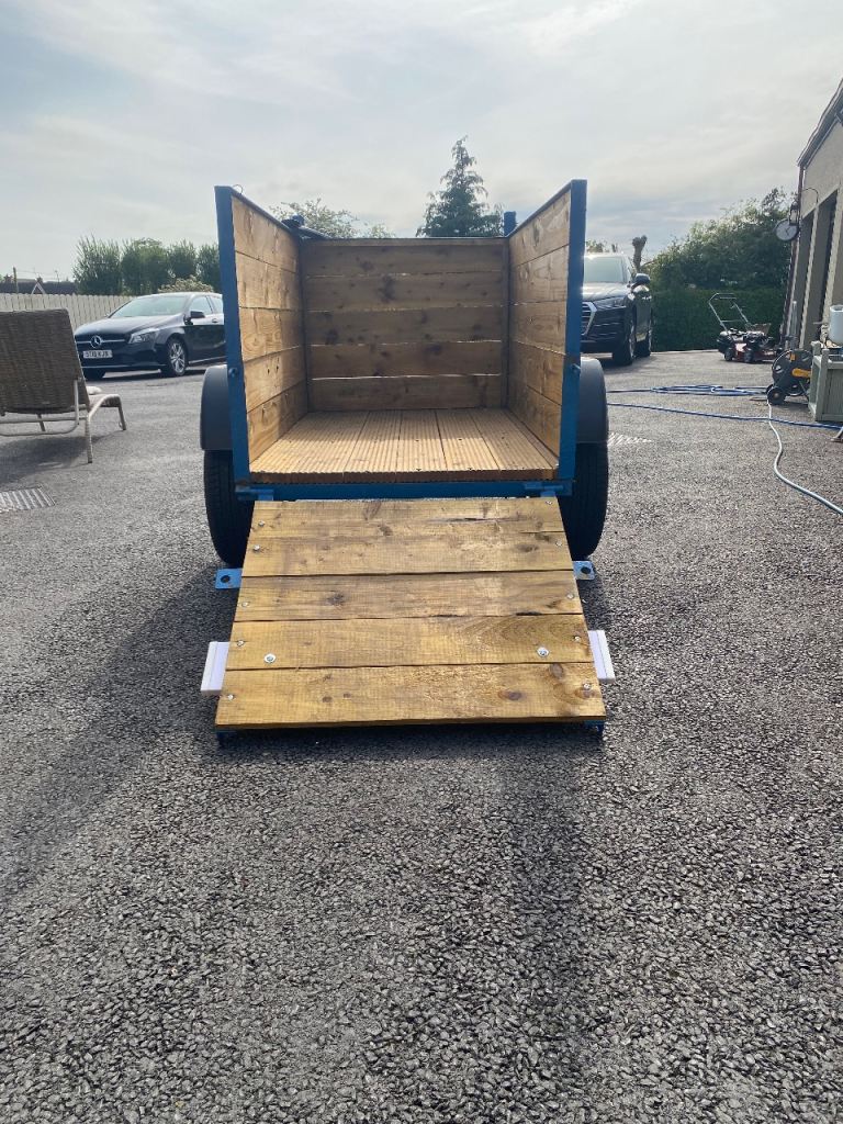 Car trailer