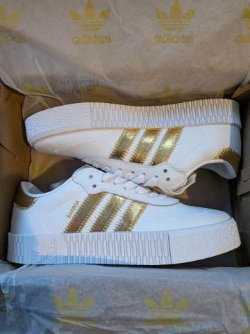 Women's Adidas Samba size 6 | in Sheffield, South Yorkshire | Gumtree