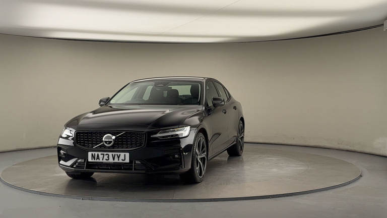 2023 Volvo S60 Plus Dark B5 (250 hp) Saloon Petrol/Electric Hybrid Automatic