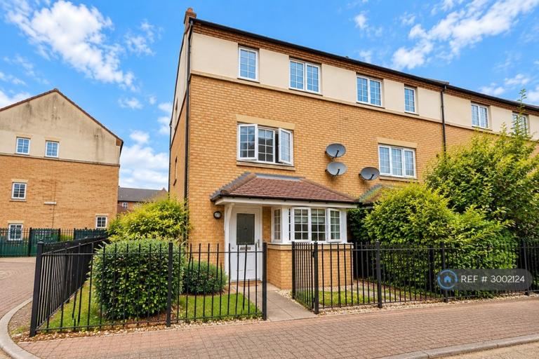 3 bedroom house in Dainty Grove, Northampton, NN4 (3 bed) (#3002124)