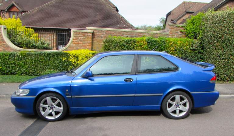 Saab Viggen Turbo Coupe in lightning blue very rare