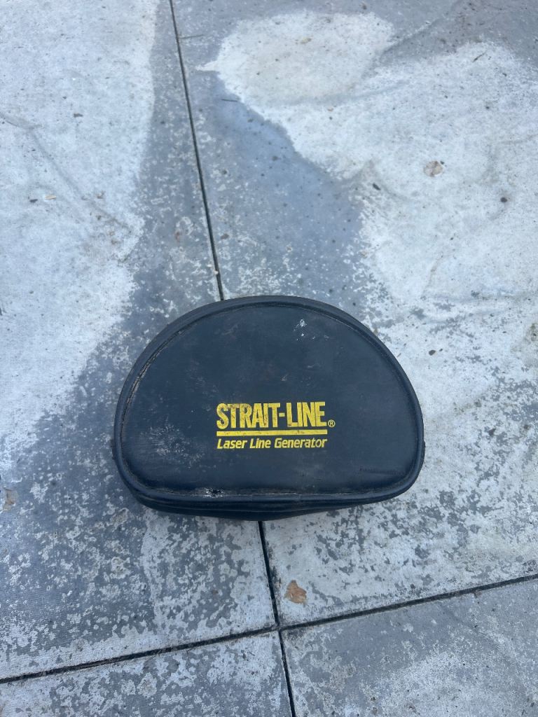 Strait line laser 
