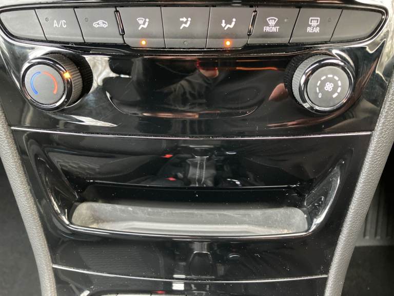 2017 Vauxhall Astra 1.4T 16V 150 SRi 5dr Auto Estate PETROL Automatic