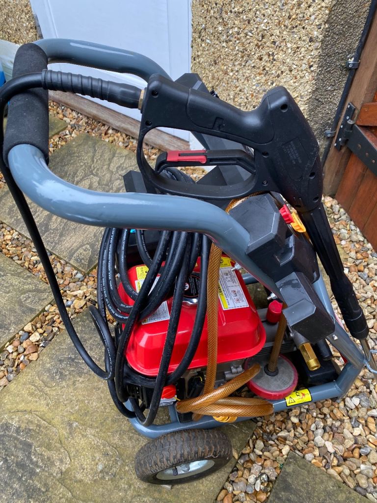 Petrol pressure washer