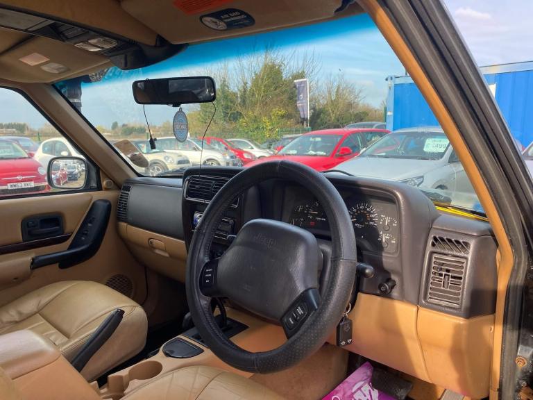 1997 Jeep Cherokee 4.0 Limited 4x4 5dr ESTATE Petrol Automatic