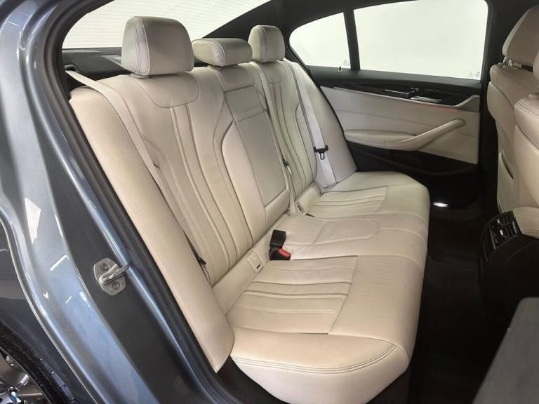 2017 BMW 5 Series 520d M-SPORT AUTO 190 BHP + SAT NAV + HEATED LEATHER Saloon Diesel Automatic