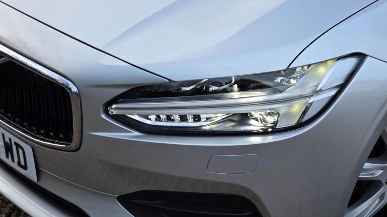 VOLVO S90 2.0 D4 Momentum Auto Euro 6 (s/s) 4dr 2018