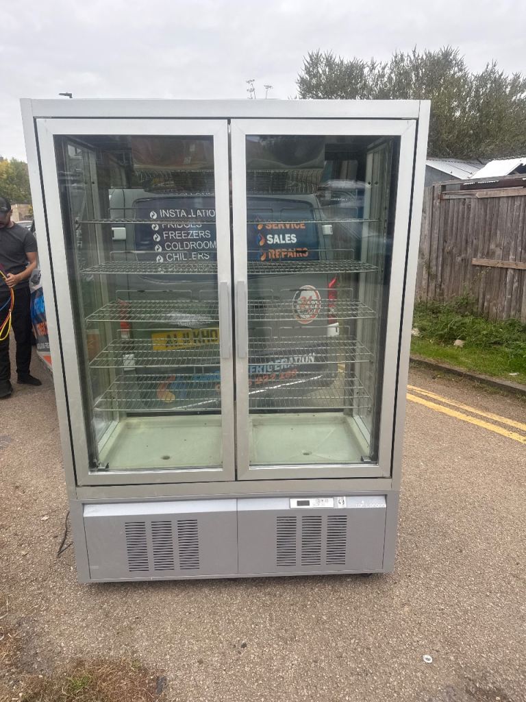 Commercial display cake fridge top quality complete with allThe shelf’s cafe shop restaurant 